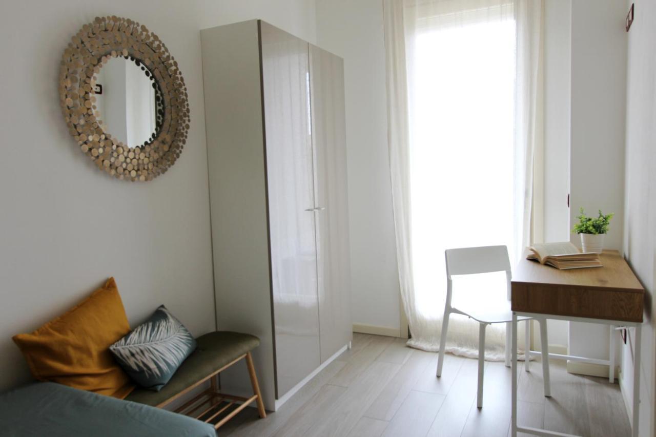 Apartamento La Casa Di Cele Desenzano del Garda Exterior foto